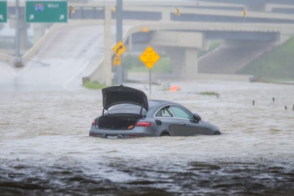 Mơ thấy lũ lụt đánh số mấy? Giải mã điềm báo và con số may mắn 1 Mơ thấy lũ lụt đánh số mấy? Giải mã điềm báo và con số may mắn 1