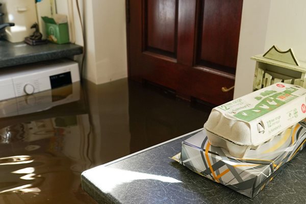 Mơ thấy nước tràn vào nhà là số mấy? Giải mã con số may mắn 3 Mơ thấy nước tràn vào nhà là số mấy? Giải mã con số may mắn 3